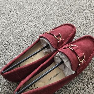 Isaac Mizrahi Women's Burgundy Loafers